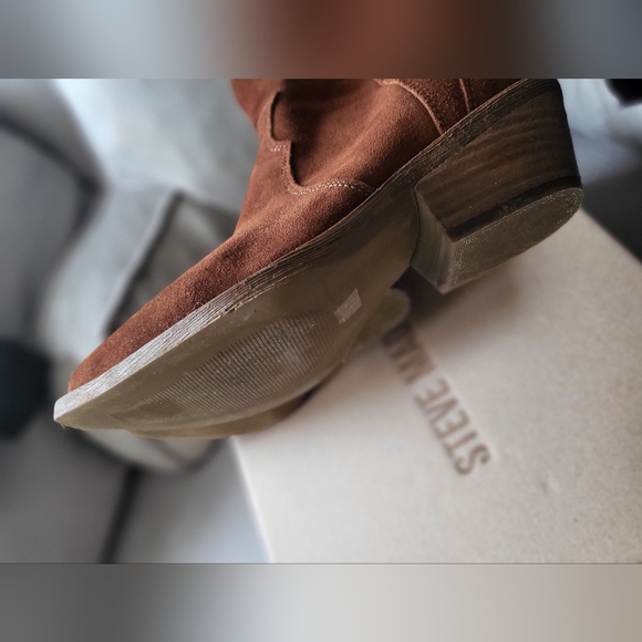 Booties - Picture 3 of 6